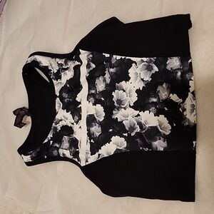 Betsey Johnson Womens Performance Sports Bra in XS - Like New